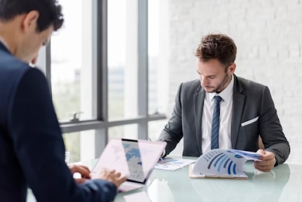 Doanh nghiệp mới cần hoàn tất đăng ký thuế, nộp hồ sơ, chọn phương pháp tính thuế và phát hành hóa đơn điện tử để đủ điều kiện hoạt động hợp pháp