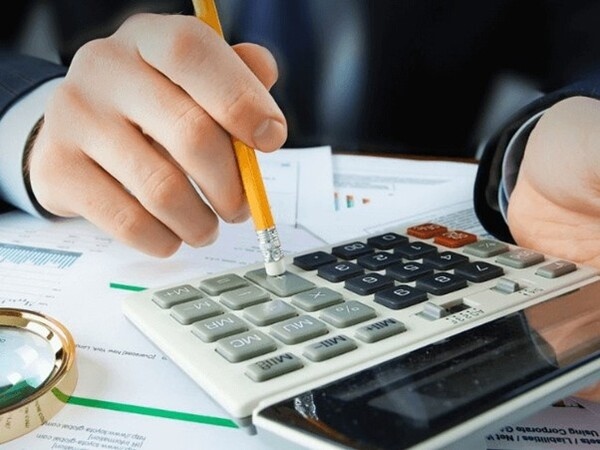 Doanh nghiệp cần nộp lệ phí thành lập Công ty TNHH theo quy định của cơ quan có thẩm quyền