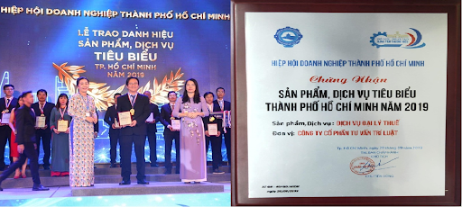 Đại lý thuế Trí Luật nhận bằng khen "Sản phẩm dịch vụ tiêu biểu TPHCM năm 2019”